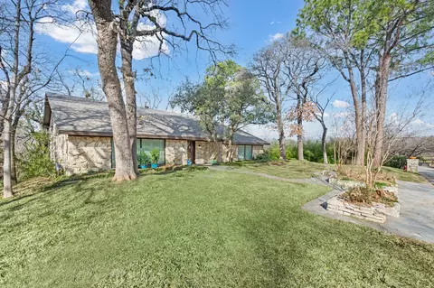 1021 Edgecliff Dr, Bedford, TX 76022