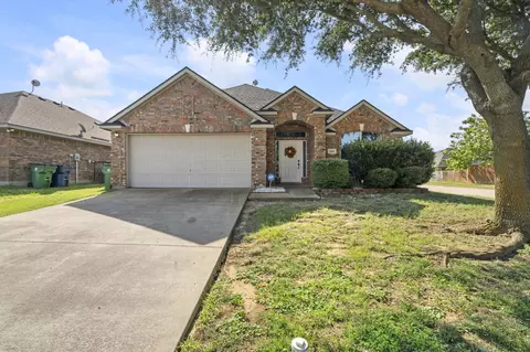 200 Valley View Dr, Waxahachie, TX 75167