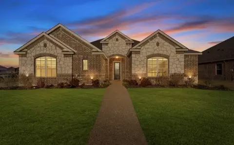 1016 Steamboat Dr, Hewitt, TX 76643