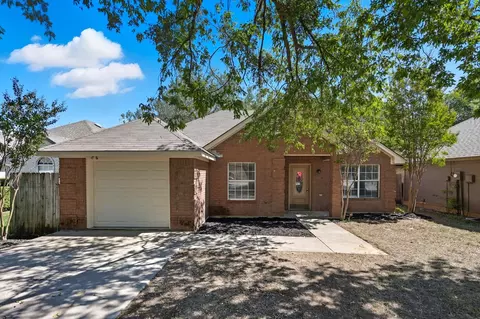 518 Leuty St, Justin, TX 76247