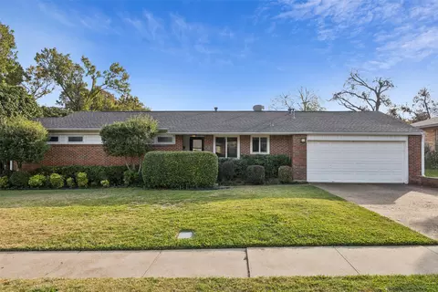 430 Mayrant Dr, Dallas, TX 75224