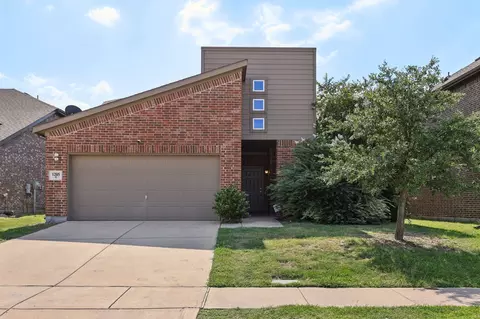 1205 Templin Ave, Forney, TX 75126