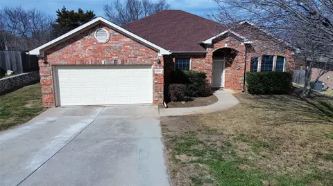 2222 Creek Side Dr, Weatherford, TX 76087