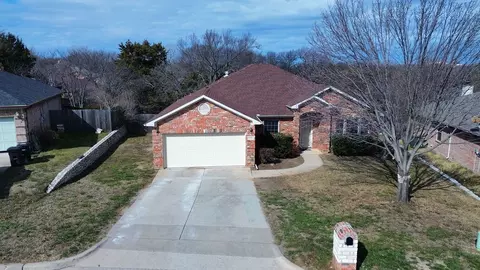 2222 Creek Side Dr, Weatherford, TX 76087