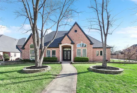 809 Laurel Oaks Ln, Colleyville, TX 76034