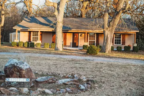 6078 E Line Rd, Whitewright, TX 75491