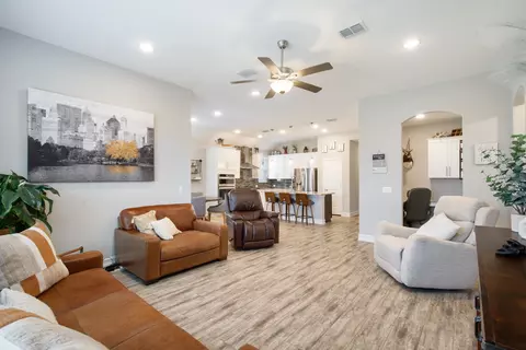 4113 Crossroads Ct, Oak Point, TX 75068