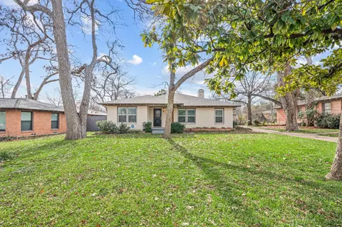 904 Treasure Rd, Garland, TX 75041