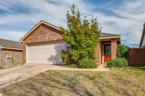 4040 Golden Rod Dr, Forney, TX 75126