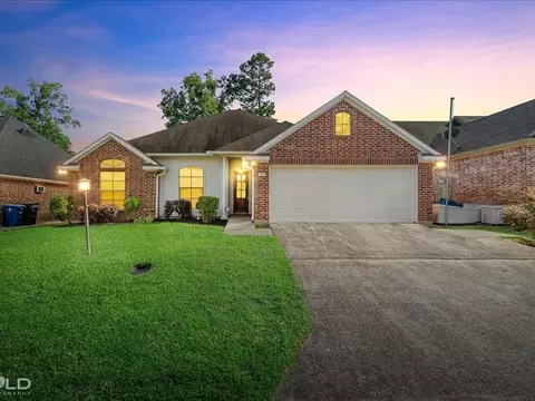 10440 Plum Creek Dr, Shreveport, LA 71106