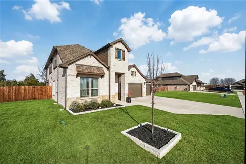596 Randys Way, Pilot Point, TX 76258 photo 3
