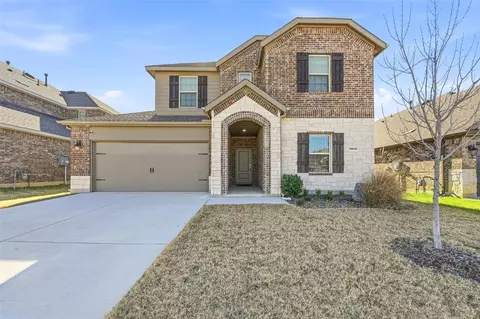 9816 Daisy Mae Ln, Aubrey, TX 76227