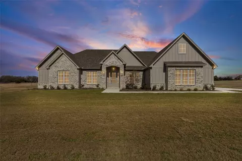 4182 County Road 3216, Lone Oak, TX 75453