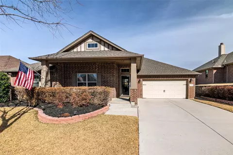 6324 Harold Creek Dr, Fort Worth, TX 76179