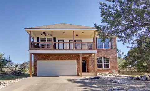 135 Coghill Dr, Graford, TX 76449
