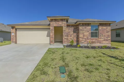 7029 Llano Dr, China Spring, TX 76633