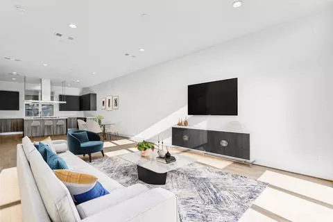 3040 Chimes St, Dallas, TX 75219