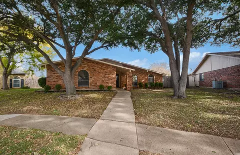 6316 Jennings Dr, The Colony, TX 75056