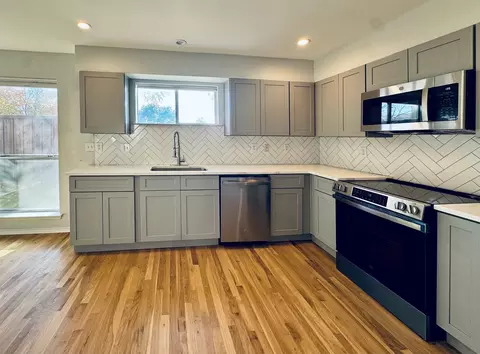 4616 W Lovers Ln #119, Dallas, TX 75209