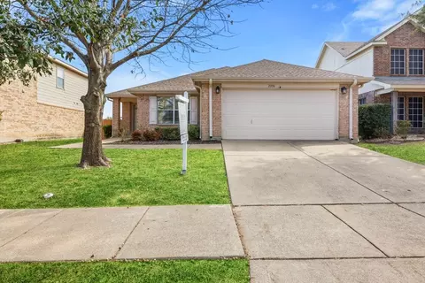 2036 Moonlight Trl, Heartland, TX 75126