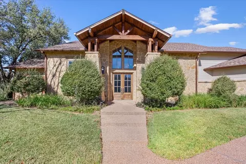 Exterior - 2011 Cascade Trl, Mcgregor, TX 76657 photo 2 of 7
