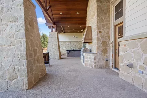 Exterior - 2011 Cascade Trl, Mcgregor, TX 76657 photo 3 of 7