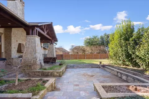 Exterior - 2011 Cascade Trl, Mcgregor, TX 76657 photo 5 of 7