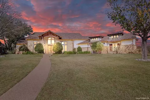2011 Cascade Trl, Mcgregor, TX 76657