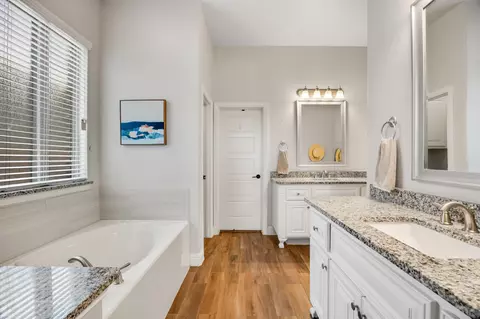 Bath - 16701 Millenium Park Pl, Prosper, TX 75078 photo 2 of 4