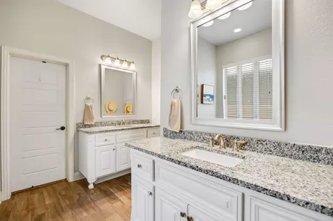 Bath - 16701 Millenium Park Pl, Prosper, TX 75078 photo 3 of 4