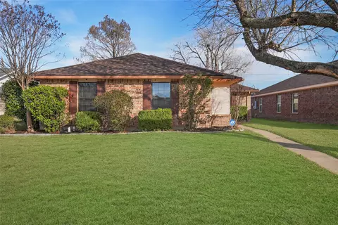 4522 Ebb Tide Dr, Rowlett, TX 75088