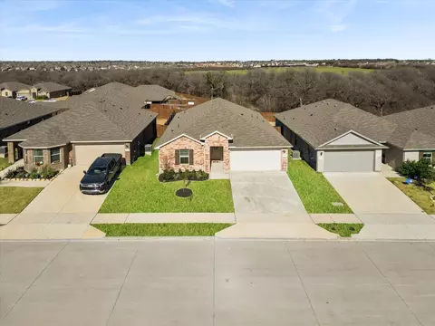 1377 Dillard Creek Dr, Justin, TX 76247