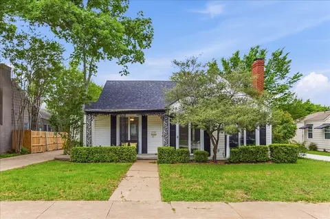 3558 Stadium Dr, Fort Worth, TX 76109