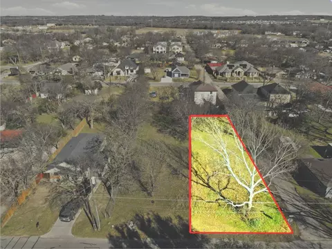 802 Chase Ave, Cleburne, TX 76031