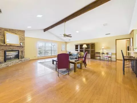 162 1st Oak Dr, Enchanted Oaks, TX 75156