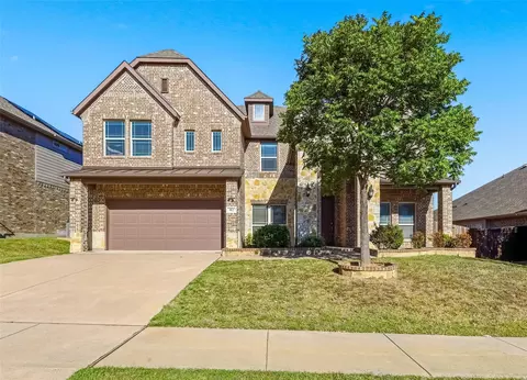 912 Foxtail Dr, Mansfield, TX 76063