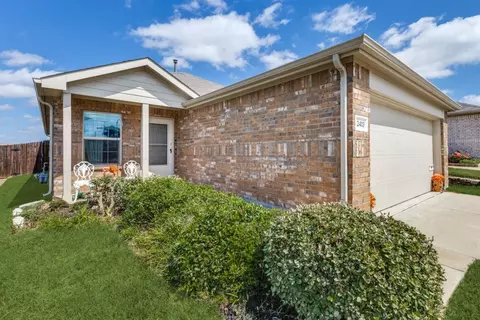 2413 Russell St, Crandall, TX 75114