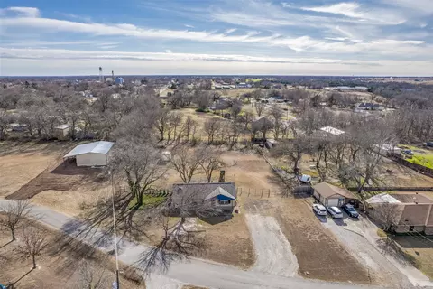 View/Area - 301 Pecan St, Tom Bean, TX 75489 photo 1 of 5