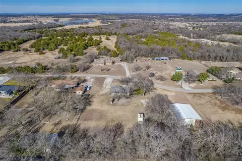 View/Area - 301 Pecan St, Tom Bean, TX 75489 photo 3 of 5