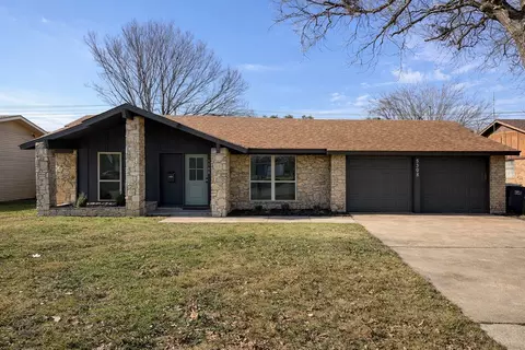 5308 Wentworth St, Fort Worth, TX 76132