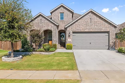 1113 Bluestem Dr, Aubrey, TX 76227