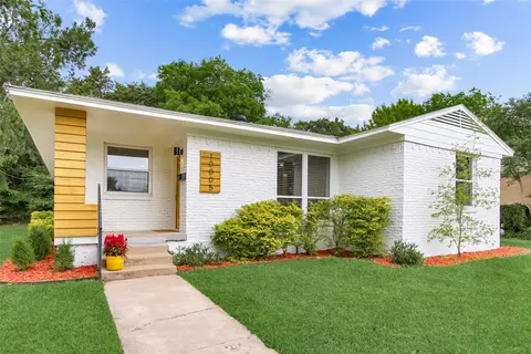 10005 Newcombe Dr, Dallas, TX 75228