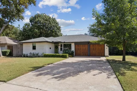 8478 Banquo Dr, Dallas, TX 75228