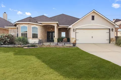 7826 Black Willow Ln, Arlington, TX 76002