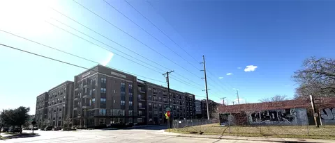 1001 Singleton Blvd, Dallas, TX 75212