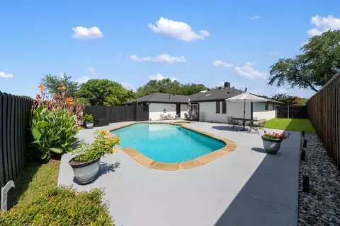 1114 Rainbow Dr, Richardson, TX 75081