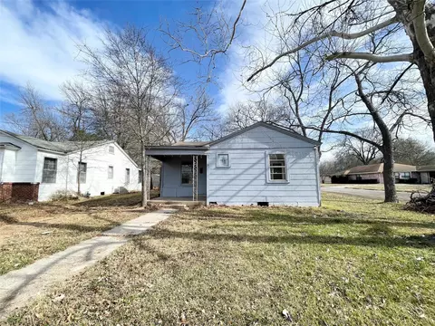 1061 19th St SE, Paris, TX 75460