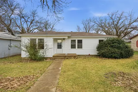 307 Playdium Dr, West, TX 76691