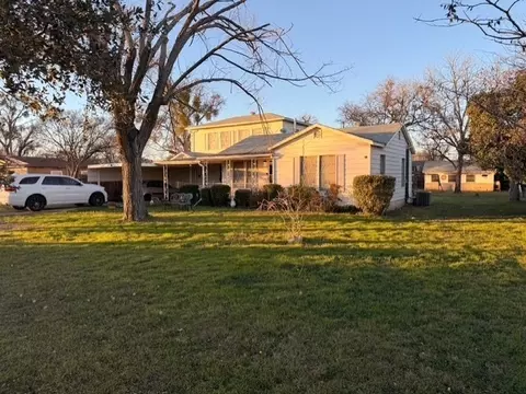 5712 Calloway St, Sansom Park, TX 76114