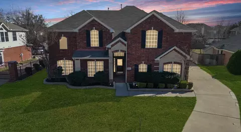 2831 Kate Ln, Grand Prairie, TX 75052